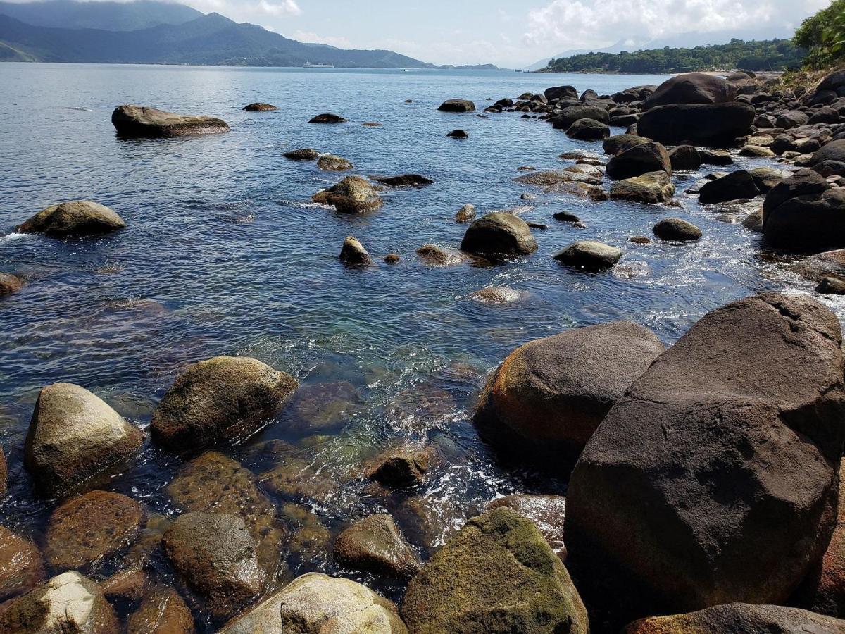 Elephant Guesthouse Beira Mar - Suites Com Cafe Da Manha Ilhabela Kültér fotó