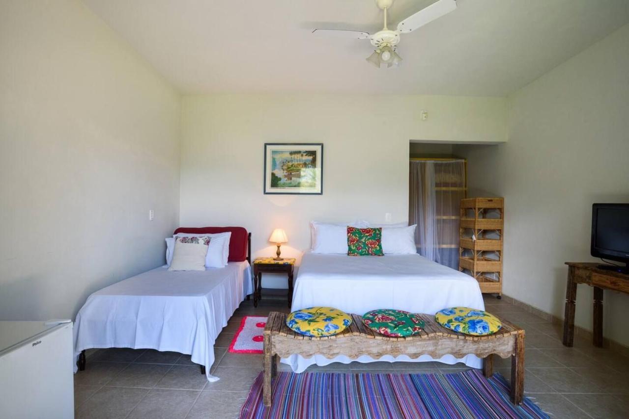 Elephant Guesthouse Beira Mar - Suites Com Cafe Da Manha Ilhabela Kültér fotó