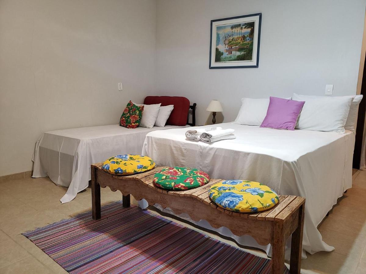 Elephant Guesthouse Beira Mar - Suites Com Cafe Da Manha Ilhabela Kültér fotó