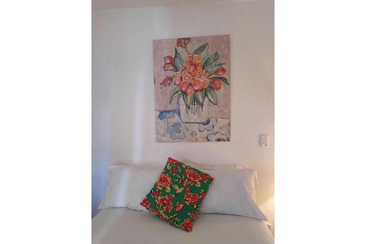 Elephant Guesthouse Beira Mar - Suites Com Cafe Da Manha Ilhabela Kültér fotó